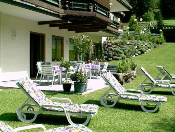 Hotel-Pension Flora Saalbach-Hinterglemm Ngoại thất bức ảnh